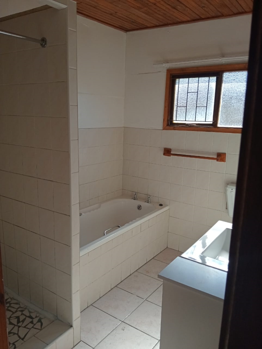 3 Bedroom Property for Sale in C Place Eastern Cape